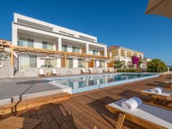 Σκίαση και αισθητική στο ξενοδοχείο Ninemia Luxury Residence στην Πέρδικα Θεσπρωτίας 